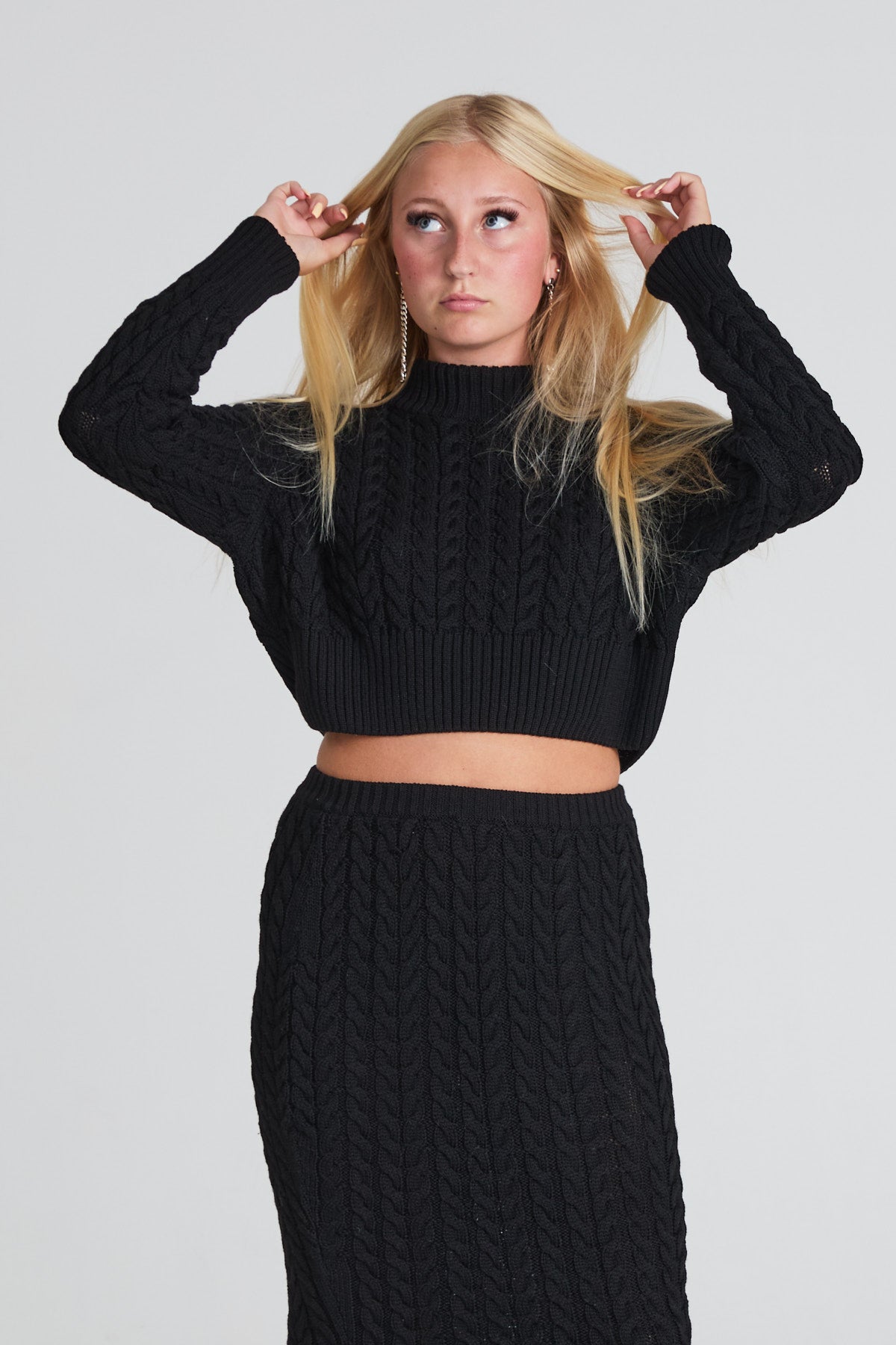 Cropped Cable-Knitted Women’s Sweater - Black