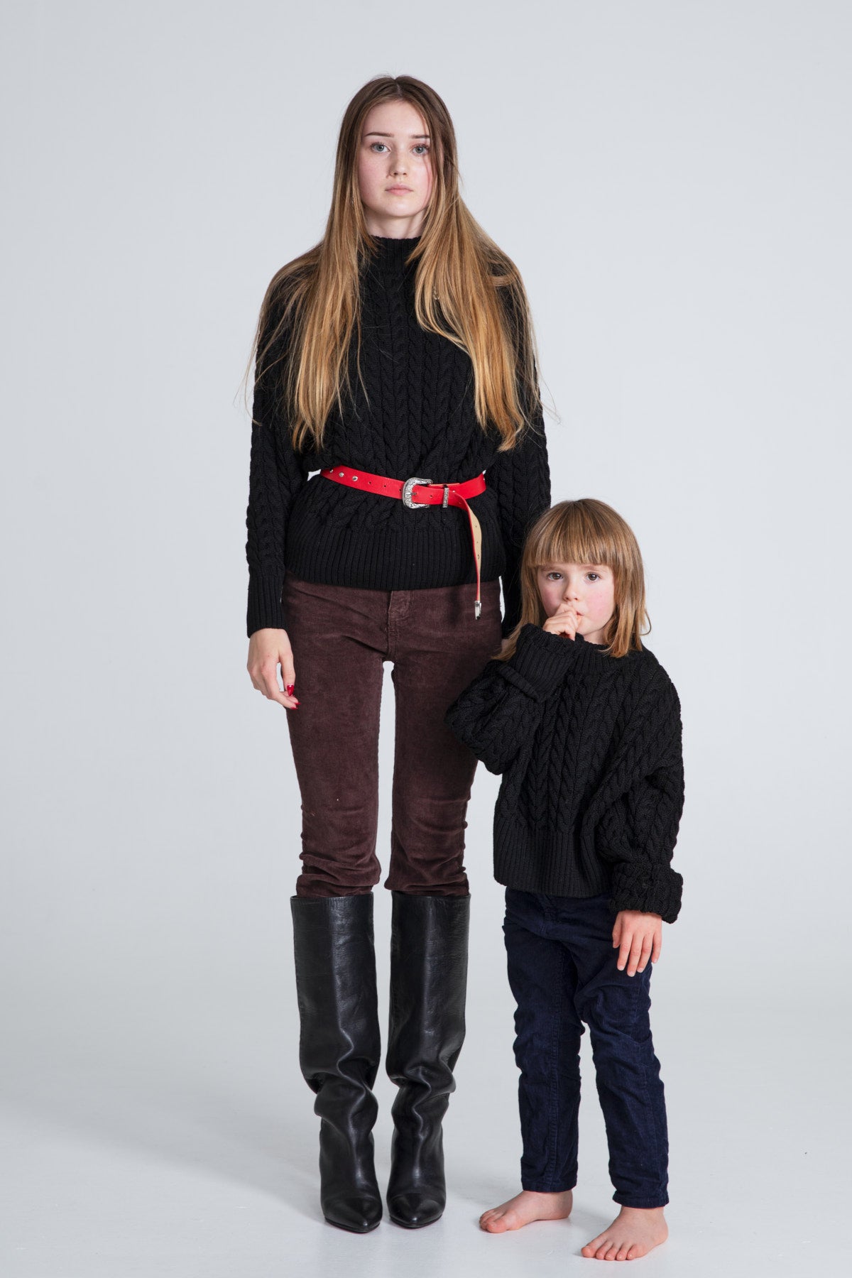 Childrens cable knitted sweater - Navy