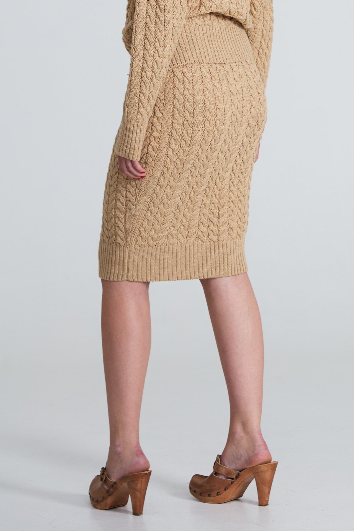 Cable-Knitted Skirt - Camel